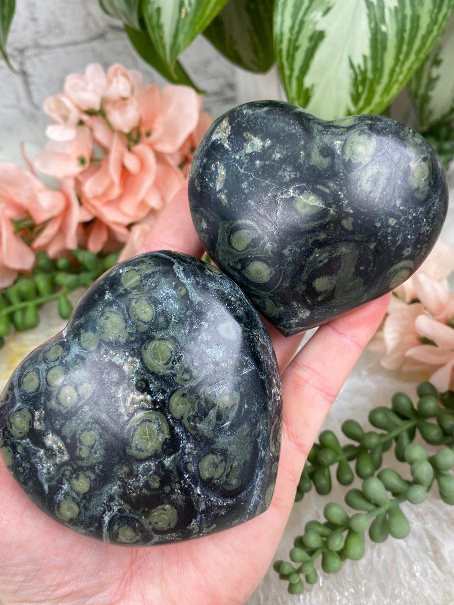 Black-Green-Kambaba-Jasper-Hearts