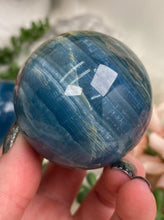 Load image into Gallery: Contempo Crystals - Blue-Onyx-Sphere-Crystal - Image 10