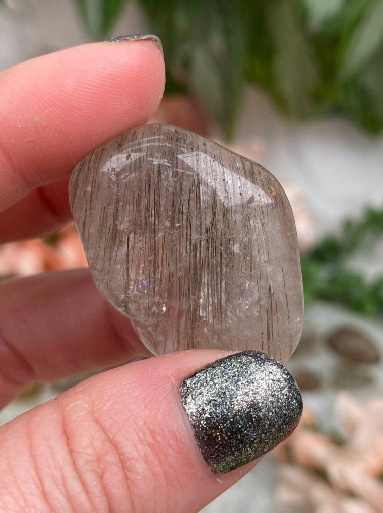Tumbled-Brown-Rutile-in-Clear-Quartz-Crystal