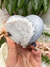 Load image into Gallery: Contempo Crystals - Gray-Chalcedony-Quartz-Agate-Crystal-Hearts - Image 5
