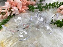 Load image into Gallery: Contempo Crystals - Clear-Plastic-Stand-for-Crystals-or-Minerals - Image 4