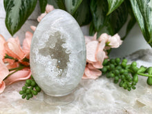 Load image into Gallery: Contempo Crystals - Clear-Quartz-Agate-Crystal-Egg-Carving - Image 6