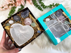 Contempo Crystals - Crystal-Gift-Sets-Selenite-Heart-Bowl-Rose-Quartz-Worry-Stone-Crystal-Magnet - Image 5