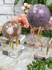 Contempo Crystals - Gold-Metal-Clear-Acrylic-Sphere-Stand - Image 2