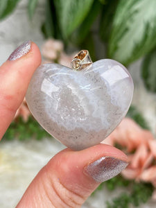Contempo Crystals -     Gray-Banded-Agate-Heart-Pendant - Image 4