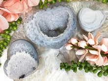 Load image into Gallery: Contempo Crystals - Gray-Chalcedony-Quartz-Agate-Crystal-Hearts - Image 1