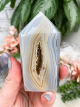Load image into Gallery: Contempo Crystals - Small Agate Points - Image 10