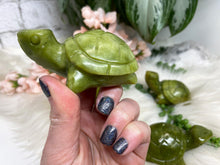 Load image into Gallery: Contempo Crystals - Green serpentine crystal turtle carving from Peru - Image 3