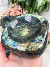 Load image into Gallery: Contempo Crystals - Green-Yellow-Labradorite-Bowl - Image 11