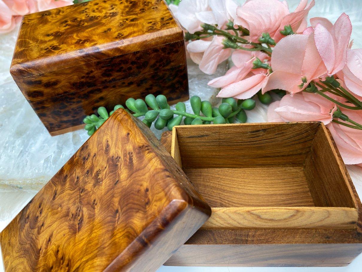 Handmade-Thuy-Wood-Box-for-Crystals-or-Jewelry