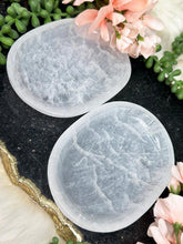 Load image into Gallery: Contempo Crystals -    selenite-oval-ring-dish - Image 9