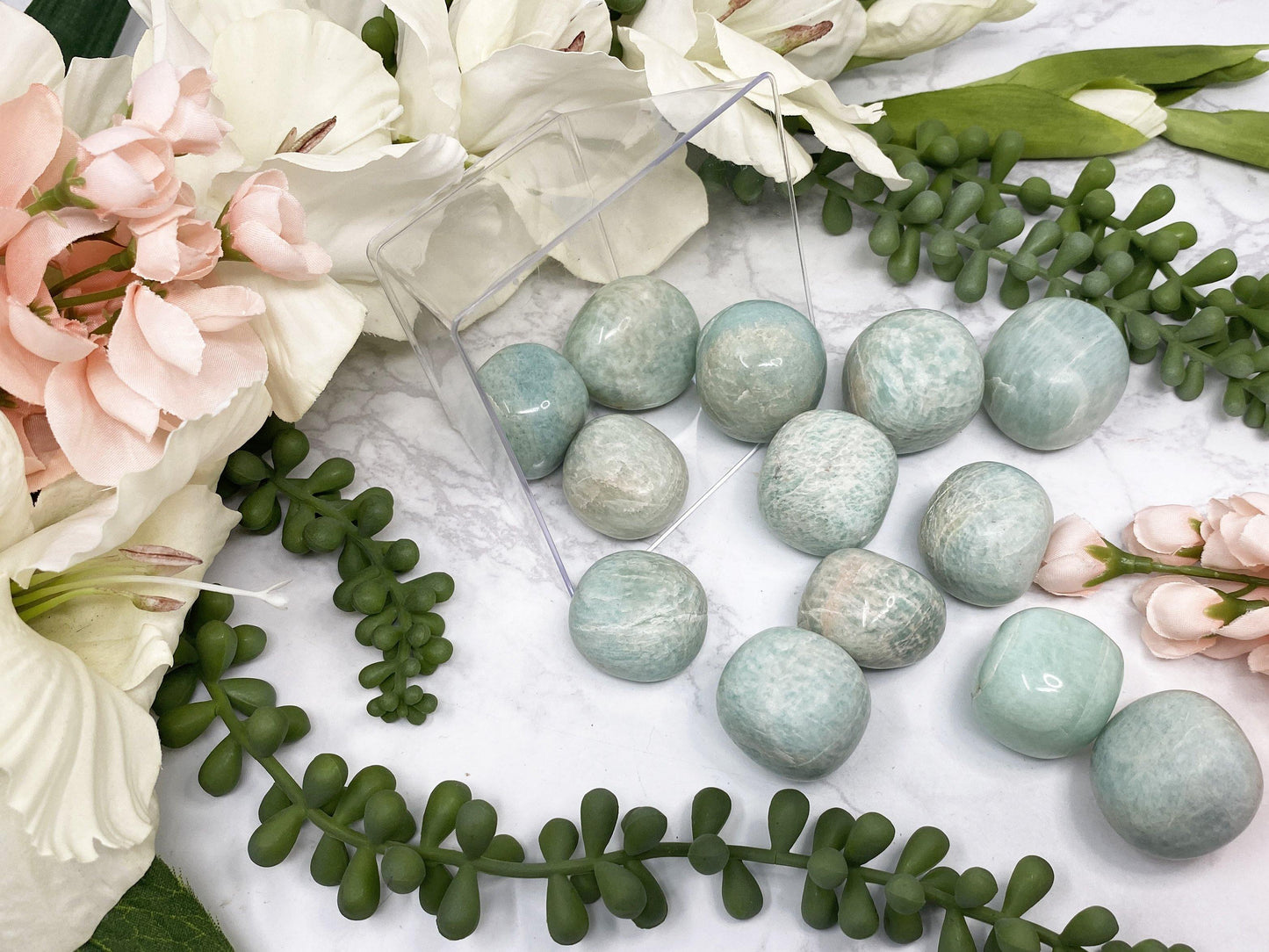 uTumbled Amazonite is a stone full of calming and protective energy! Common properties--STIMULATING EXPRESSION MEMORY EMOTIONS RELEASING INTUITION LOVE GRIEF CALMING