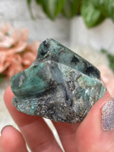 Load image into Gallery: Contempo Crystals - small-emerald-matrix-carving - Image 12