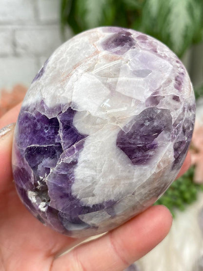 madagascar-chevron-amethyst-stones