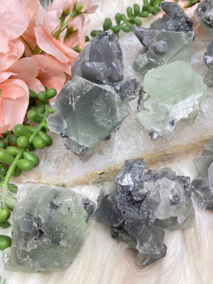 chinese-green-fluorite-gray-calcite