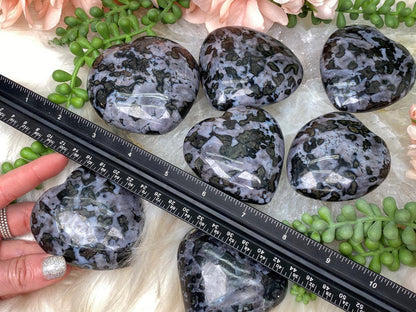 black-purple-indigo-gabbro-hearts