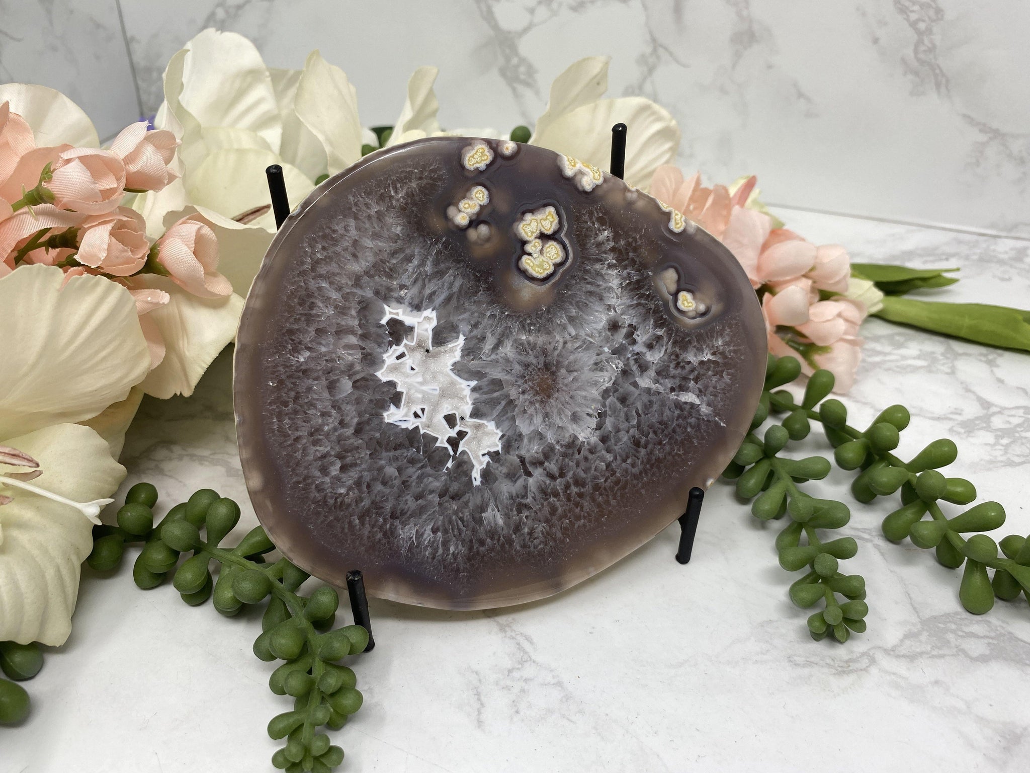 Black Metal Stand for Crystals