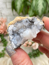 Load image into Gallery: Contempo Crystals - uv-reactive-chalcedony-geode - Image 13