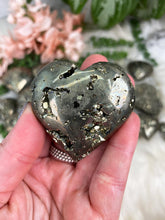 Load image into Gallery: Contempo Crystals - small-pyrite-hearts - Image 19