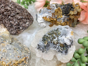 Contempo Crystals - peruvian-mixed-specimens - Image 3