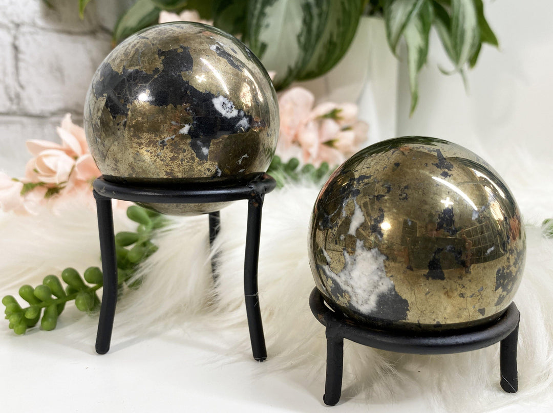 Contempo Crystals - These simple black metal sphere stands are perfect for holding your favorite spheres or eggs.  - Image 1