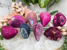 Load image into Gallery: Contempo Crystals - small-dyed-pink-geode - Image 6