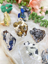 Load image into Gallery: Contempo Crystals - small-mixed-specimens - Image 7