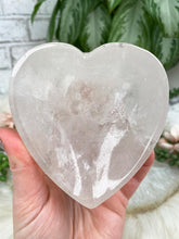 Load image into Gallery: Contempo Crystals - quartz-heart-bowls-for-sale - Image 7