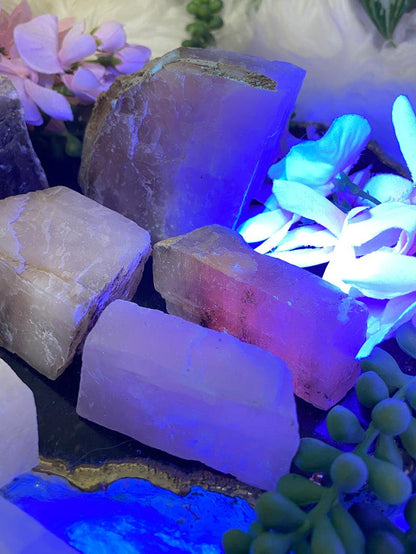 colombian-calcite-under-uv-light