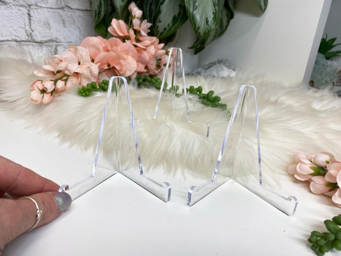 Large clear plastic crystal slice stand-for-sale