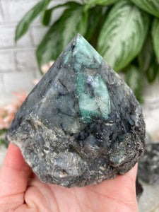 Contempo Crystals - Matrix-Emerald-Point - Image 7