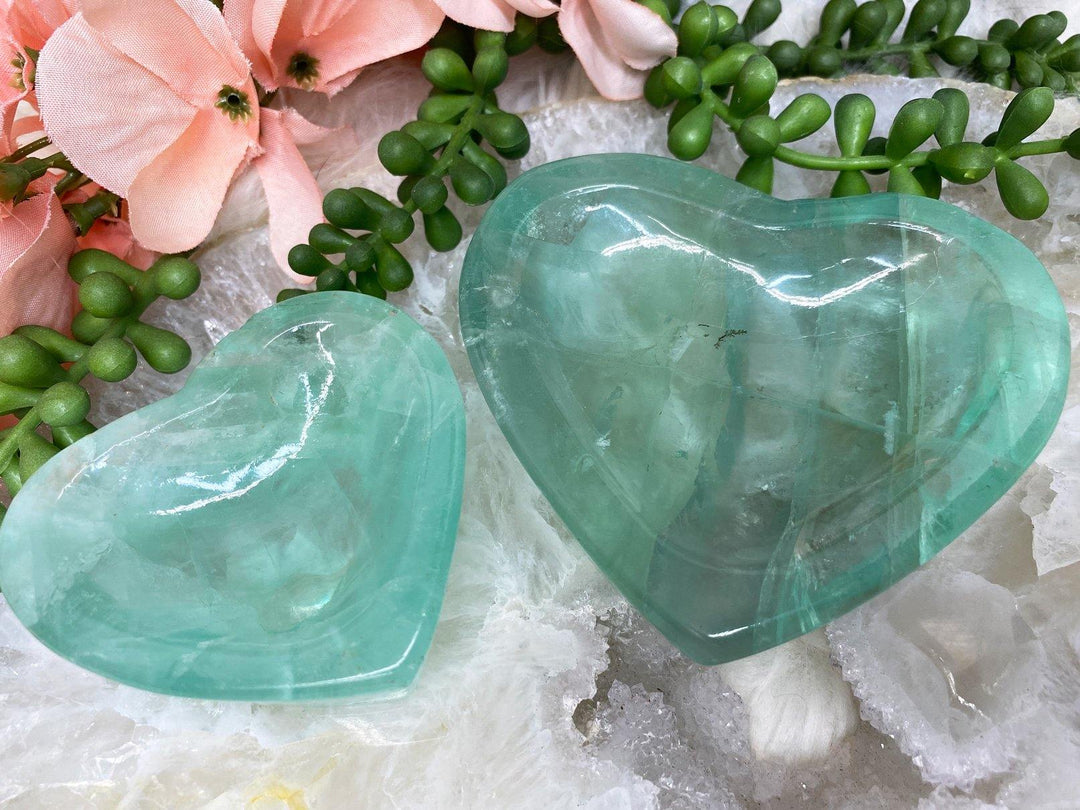 Contempo Crystals - Mint-Green-Fluorite-Heart-Shaped-Crystal-Bowls - Image 1