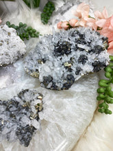 Load image into Gallery: Contempo Crystals - Peruvian-Quartz-Mixed-Crystals - Image 6