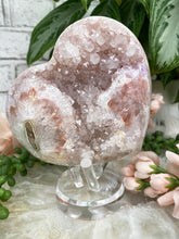 Load image into Gallery: Contempo Crystals - Pink-Agate-Crystal-Heart-on-Acrylic-Stand - Image 10