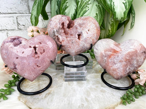 Contempo Crystals - Pink-Amethyst-Heart-Crystal - Image 3