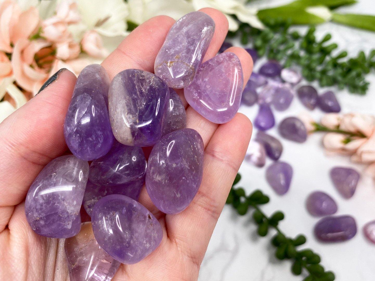Tumbled Amethyst  Crystal Stones Common properties. CALMING SELF-CONTROL SLEEP BALANCE LUCK ADDICTION & OCD INSPIRATION DECISION-MAKING INTUITION