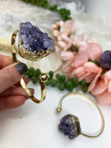Contempo Crystals - Raw-Purple-Amethyst-Cluster-Gold-Cuff-Bracelet - Image 2