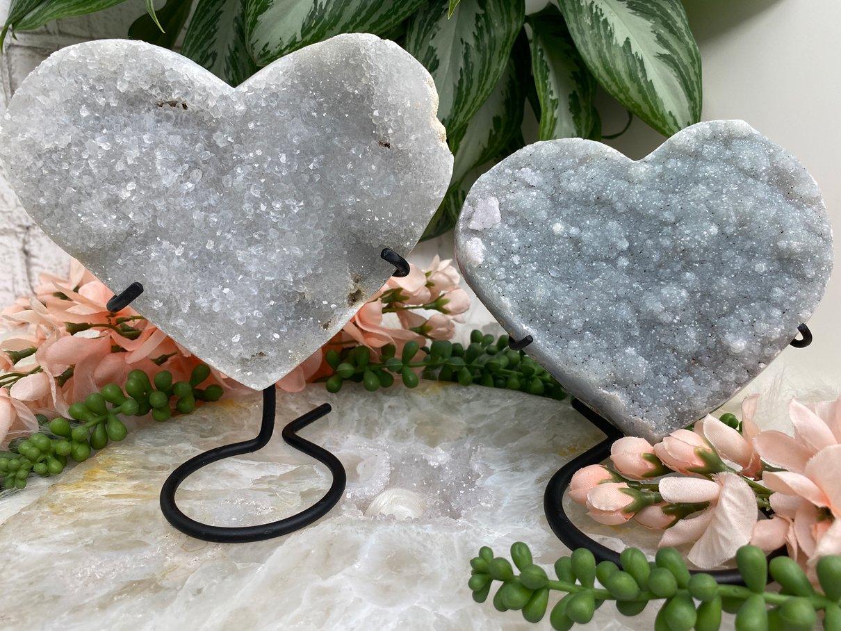 Raw-Quartz-Cluster-Heart-Crystal-CArving-on-Stand