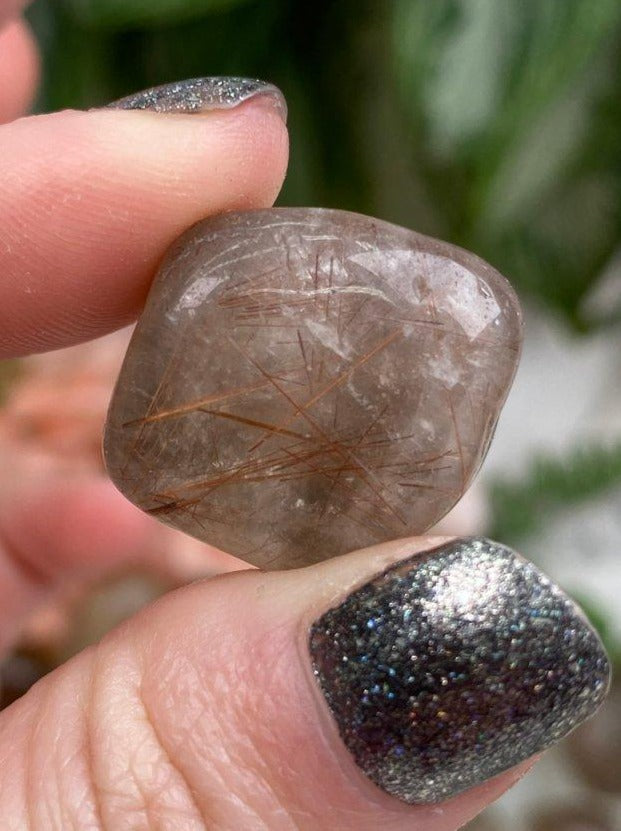 Red-Rutile-in-Smoky-Quartz-Crystals