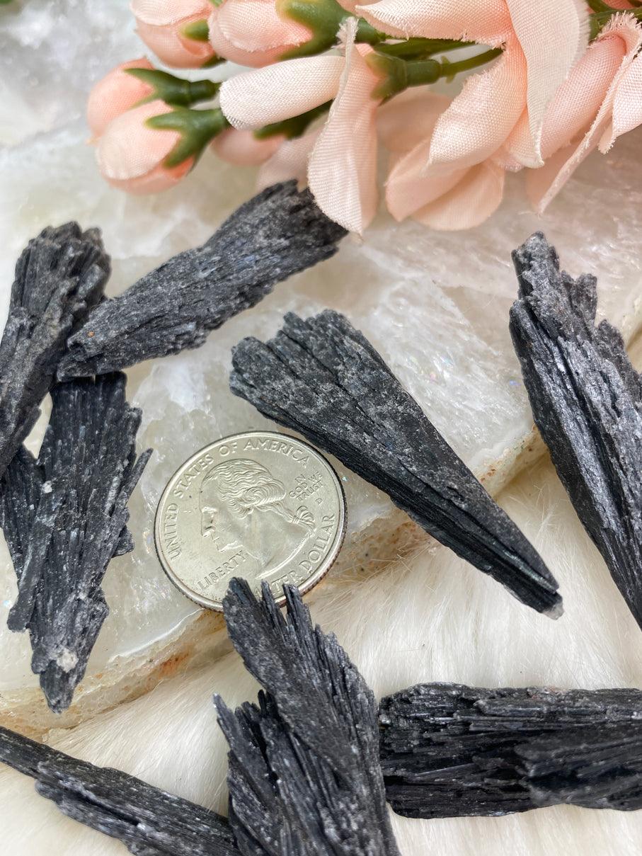 Small-Black-Kyanite-Blades