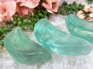 Contempo Crystals - Small-Moon-Shaped-Green-Fluorite-Bowls - Image 2