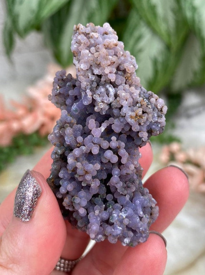 Small-purple-grape-agate-cluster