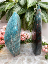 Load image into Gallery: Contempo Crystals - Teal-Aventurine-Crystal - Image 5