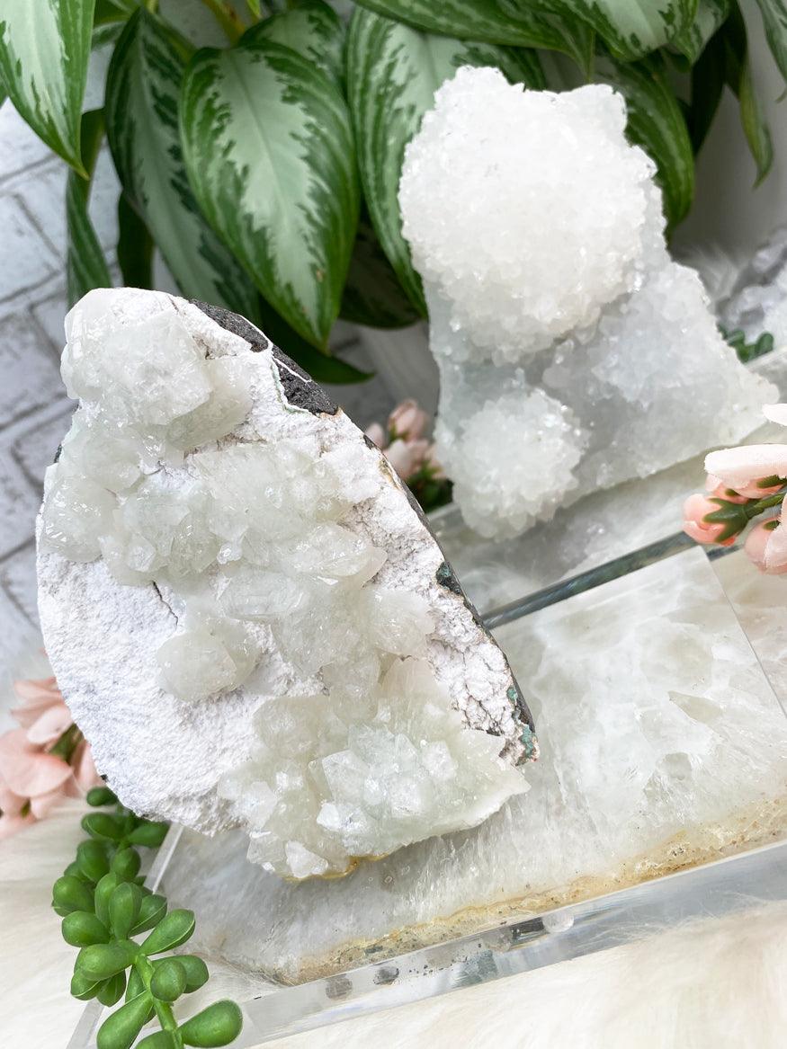 White-Apophyllite-Display-Crystals