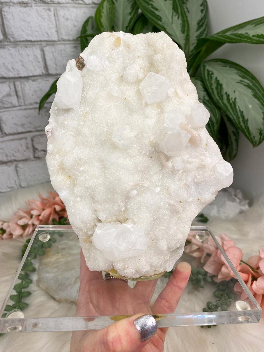 White-Chalcedony-Apophyllite-Stilbite-Acrylic-Display