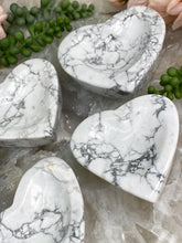 Load image into Gallery: Contempo Crystals - White-Howlite-Heart-Bowls - Image 6