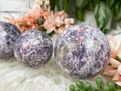 White-Purple-Lepdiolite-Spheres
