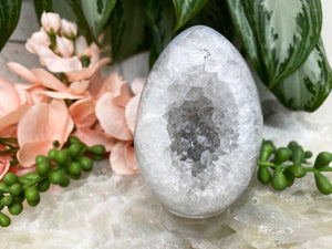 Contempo Crystals - White-Quartz-Agate-Gray-Chalcedony-Crystal-Egg - Image 6
