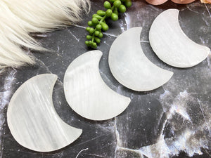 Contempo Crystals - White selenite crystal moon cleansing plate - Image 5