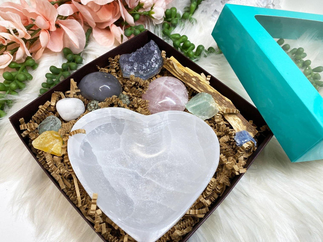 Contempo Crystals - White-Selenite-Heart-Crystal-Bowl-Gift-Sets-with-Tumble-Stones-Raw-Crystals - Image 1